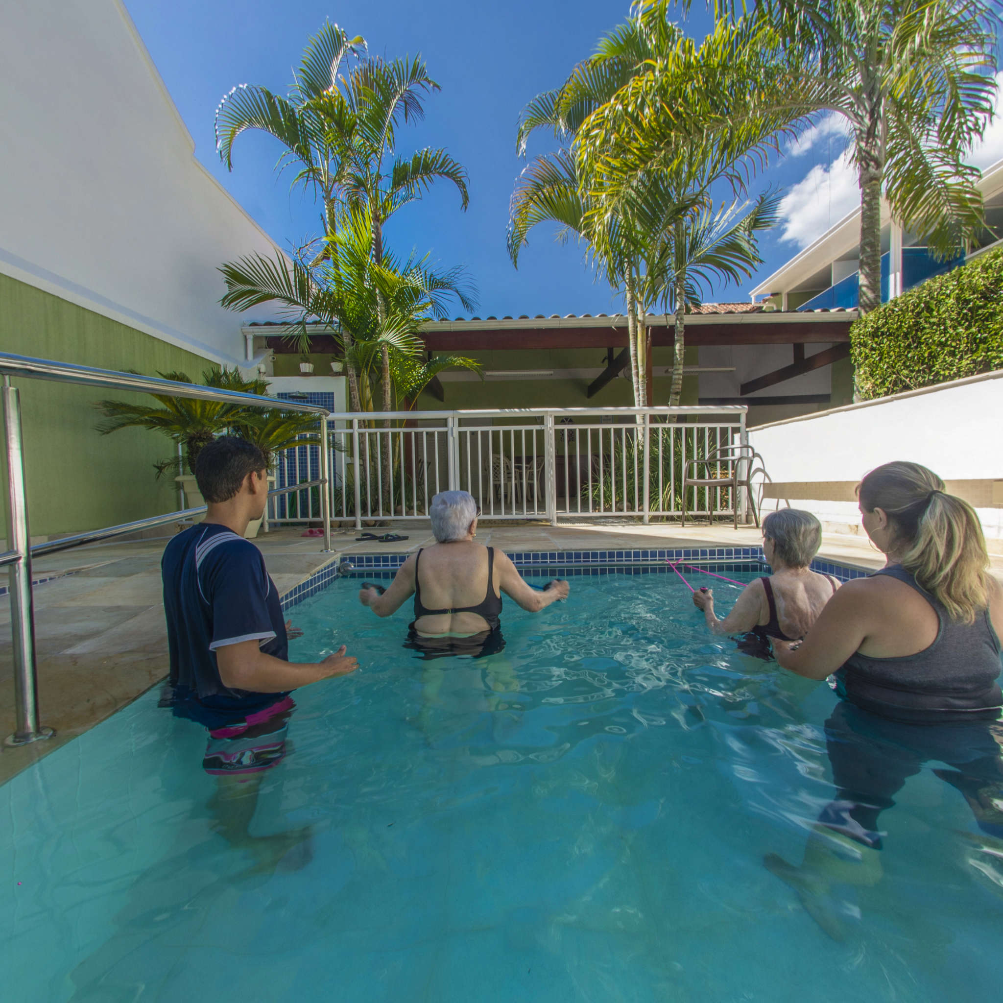 Área de Lazer com Piscina